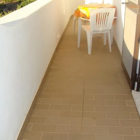 Residencial Vale-mar בית הארחה *